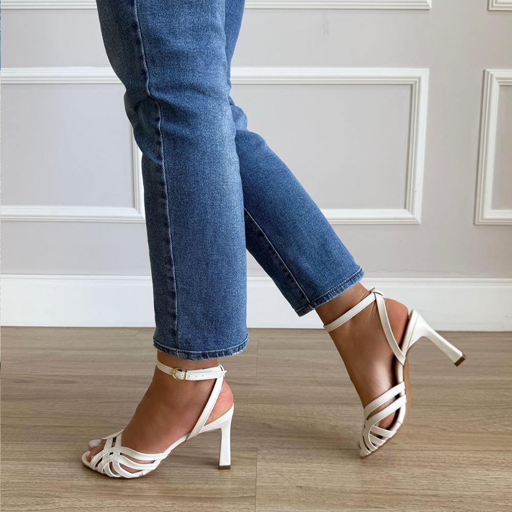 Janet - Sandália Feminina Salto Alto Tiras Elegante Off White Branco 4