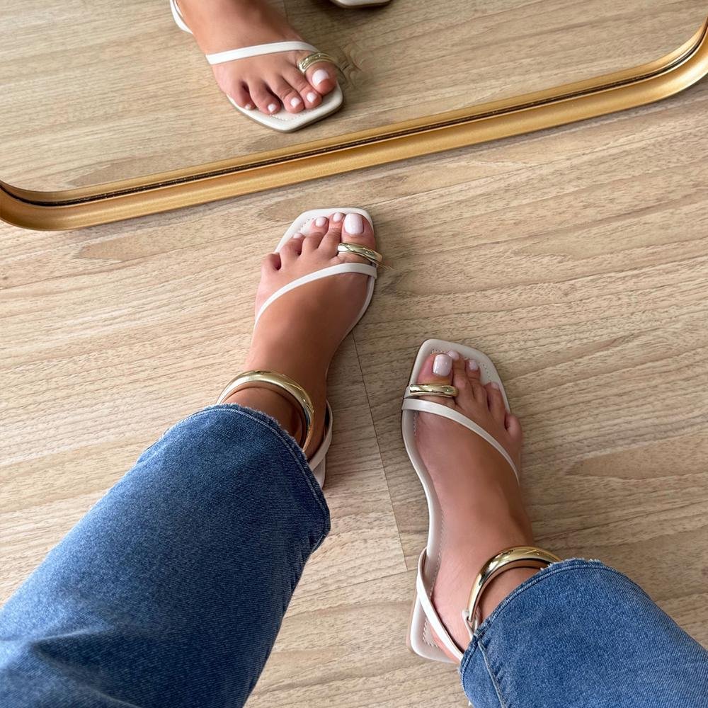 Michely - Rasteira Fashion Minimalista Off White com Detalhes Dourados Branco 2