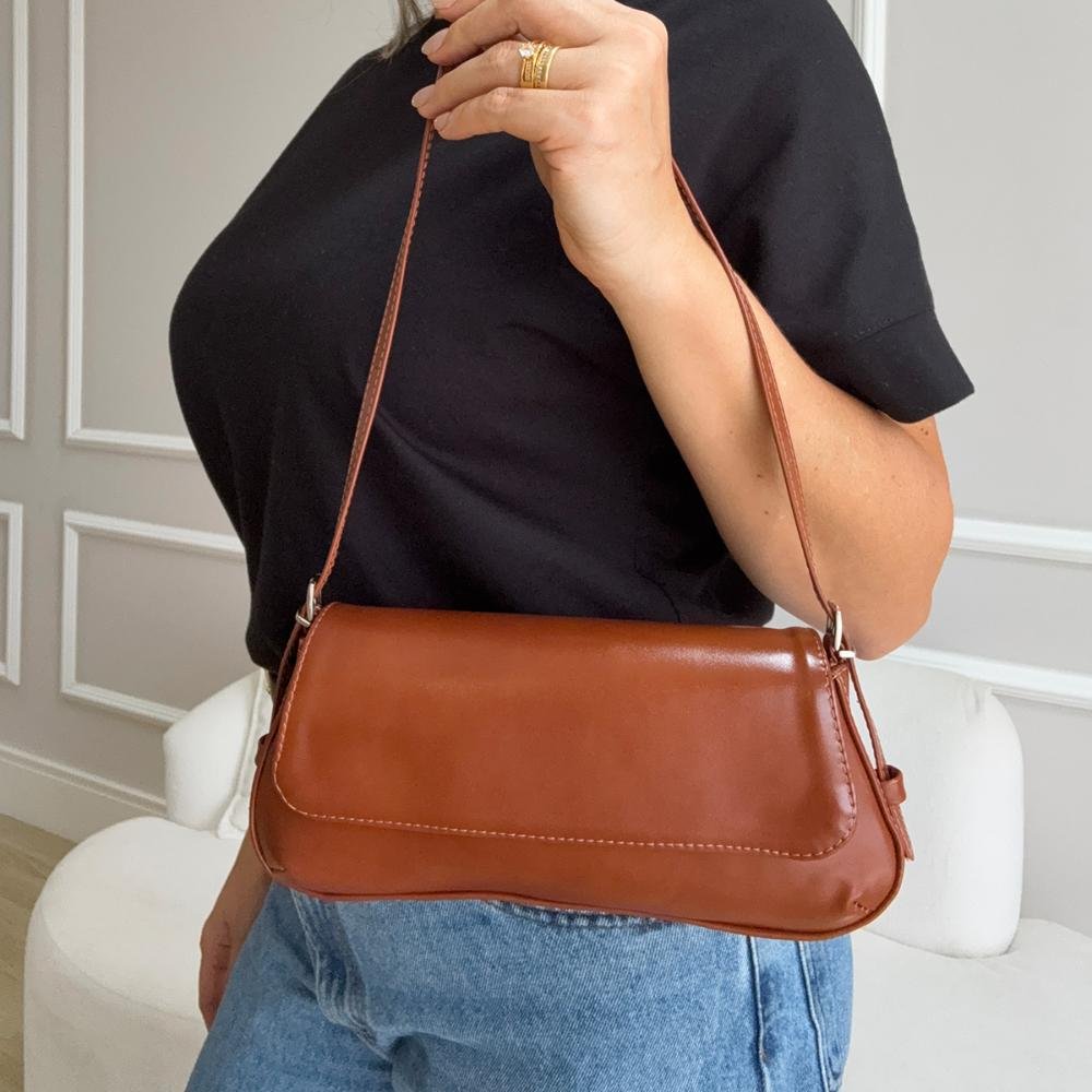 Megan - Bolsa Baguete Minimalista Caramelo Marrom 6
