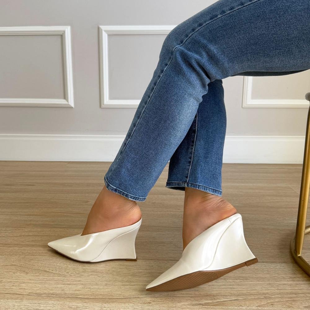 Olivia - Mule Anabela Bico Fino Off White Branco 8