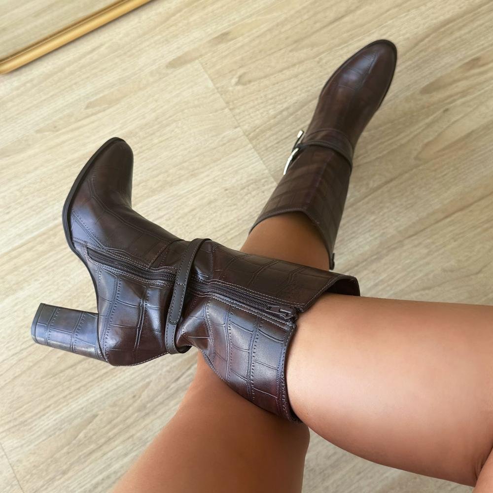 Luna - Bota Feminina Cano Médio Salto Bloco Croco Macchiato Café 5