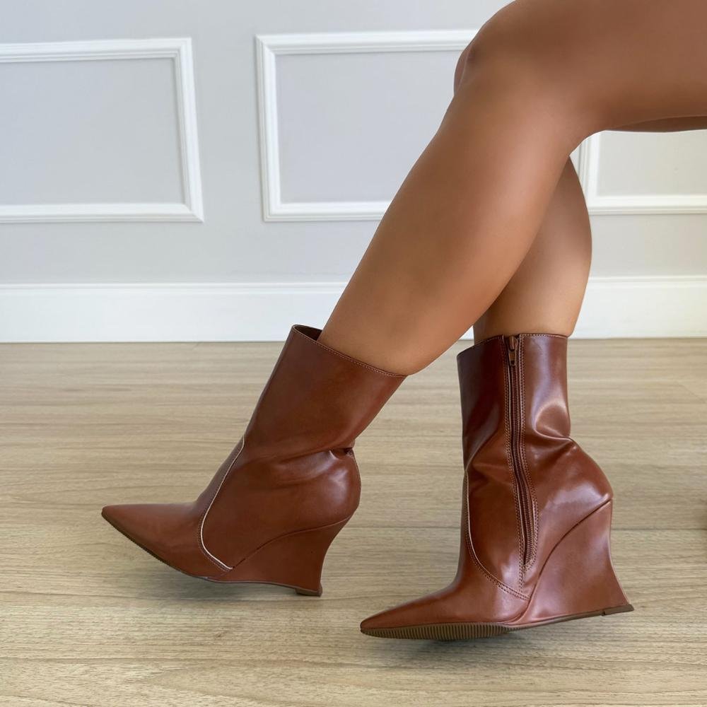 Stella - Bota Feminina Salto Anabela Caramelo Marrom 5