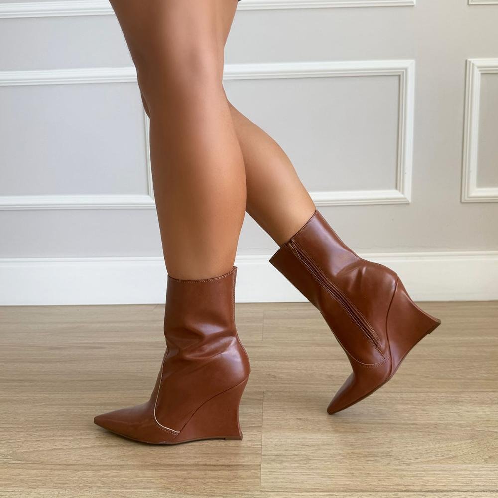 Stella - Bota Feminina Salto Anabela Caramelo Marrom 7