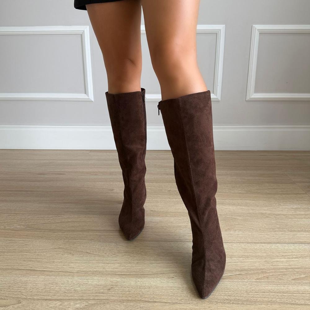 Darlene - Bota Feminina Cano Alto Salto Fino Café Marrom 8