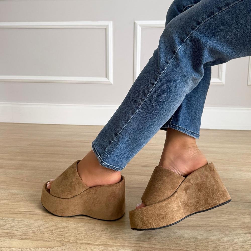 Giorgina - Tamanco Plataforma Camurça Suede Marrom Claro Bege 7