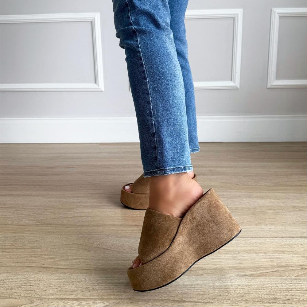 Giorgina - Tamanco Plataforma Camurça Suede Marrom Claro Bege 8