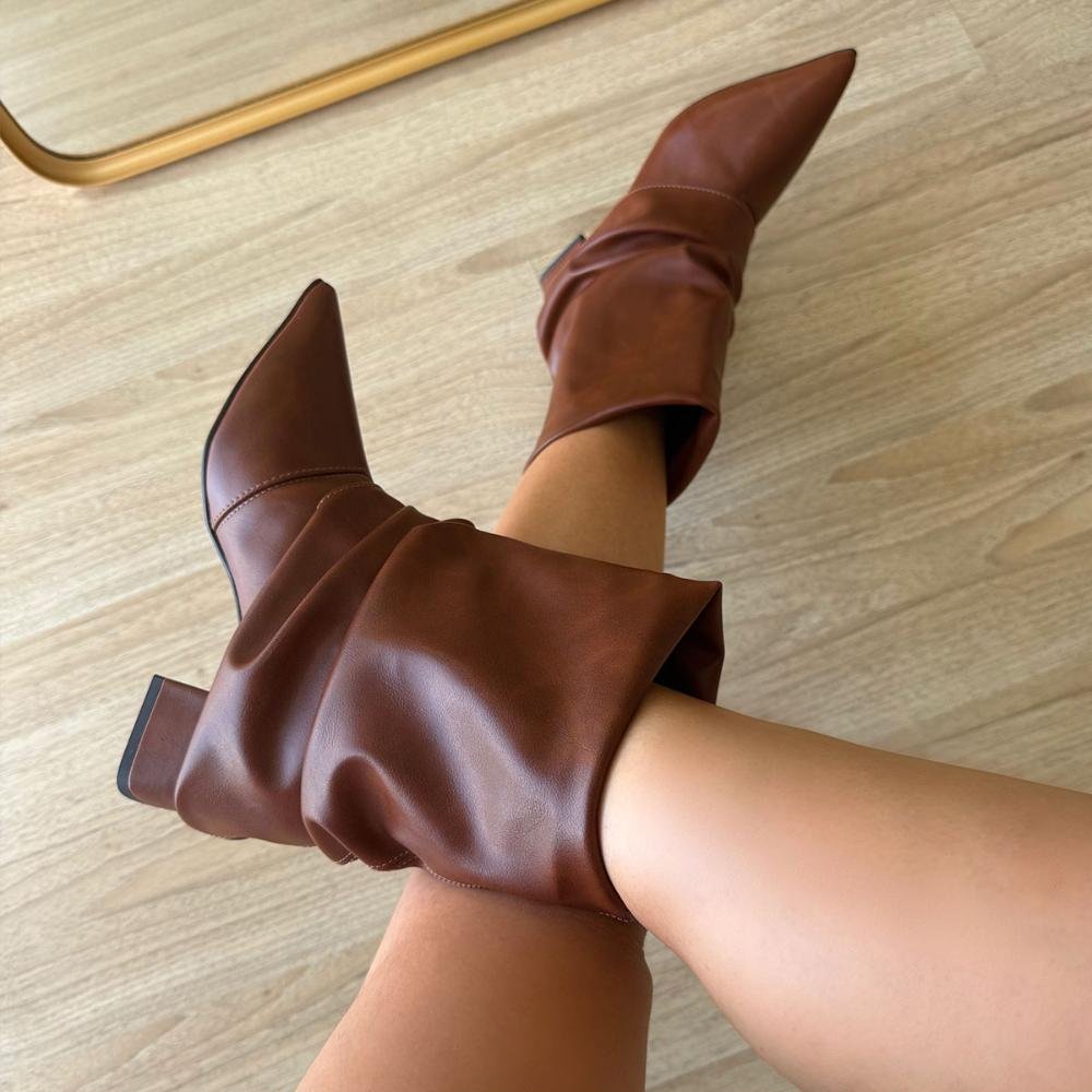 Lorena - Bota Feminina Slouchy Salto Bloco Bico Fino Caramelo Marrom 5