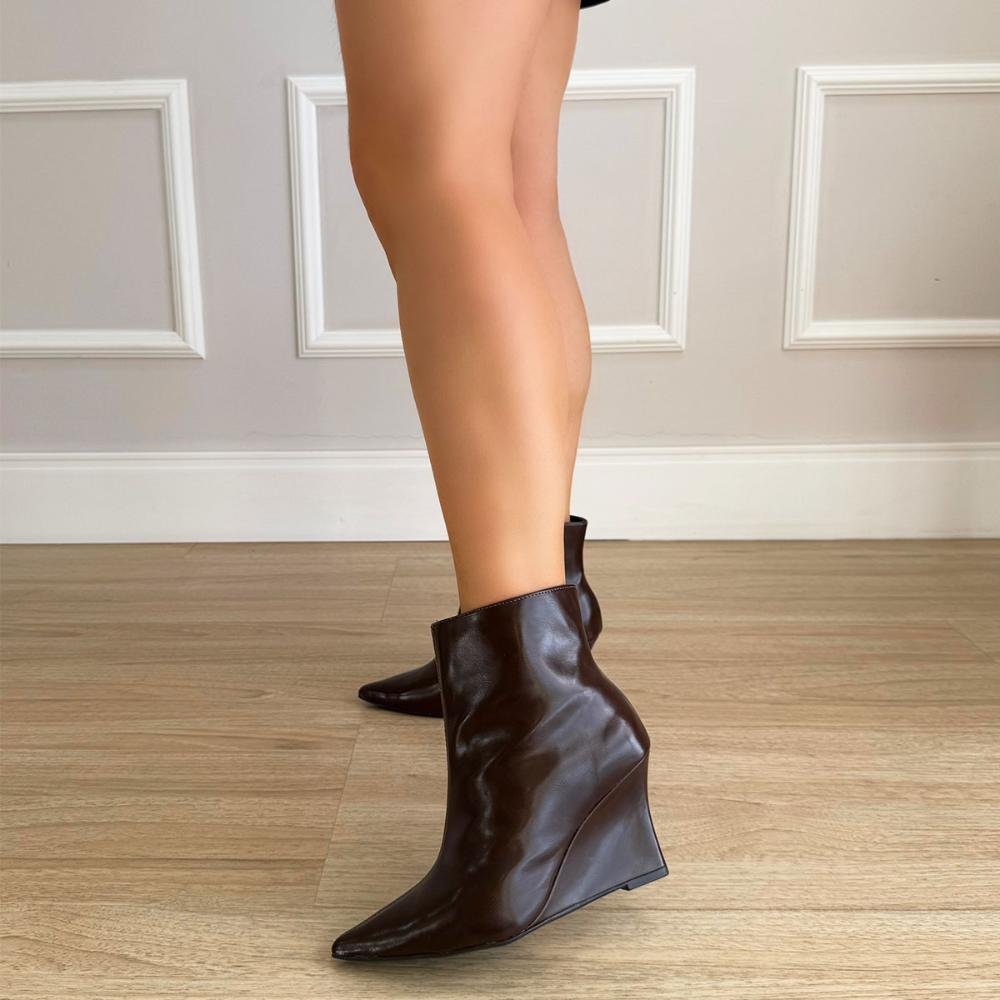Caterina - Bota Feminina Cano Curto Salto Anabela Marrom Marrom 5