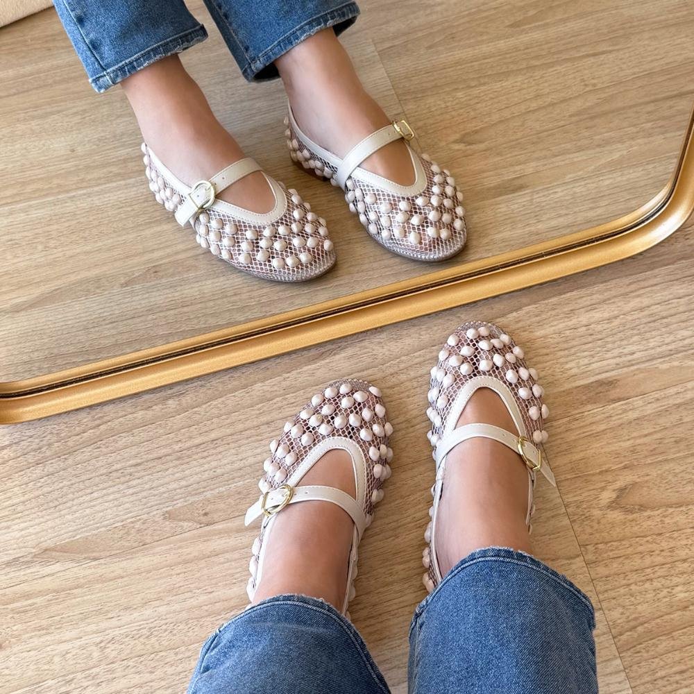 Marina - Sapatilha Damannu em Tela Off White com Aplicações e Fivela Branco 6