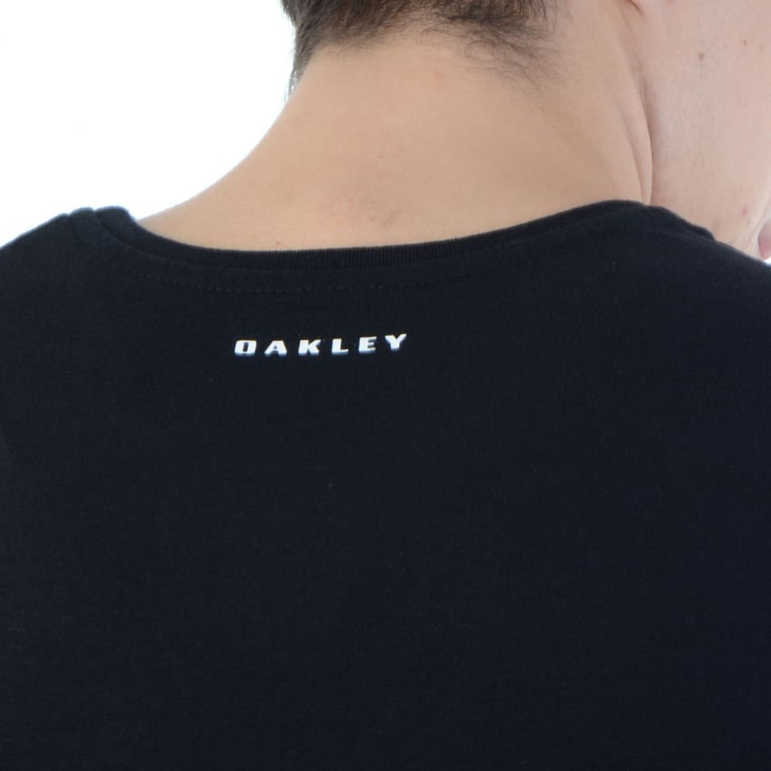 Camiseta Oakley INC Skull Masculina - Preto