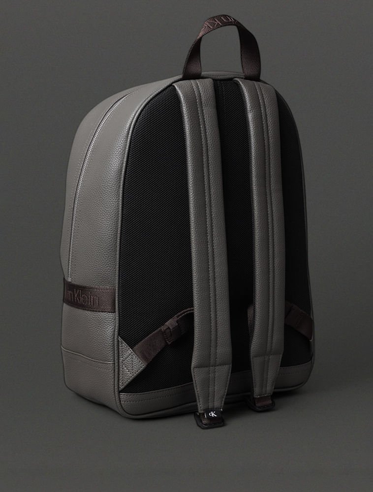 Mochila Masculina Cargo em Pu Calvin Klein Jeans - Capuccino Capuccino 2