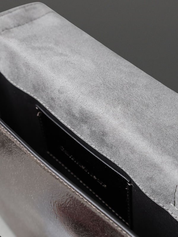 Bolsa Feminina Metálica Logo Central Calvin Klein Jeans - Grafite Grafite 11