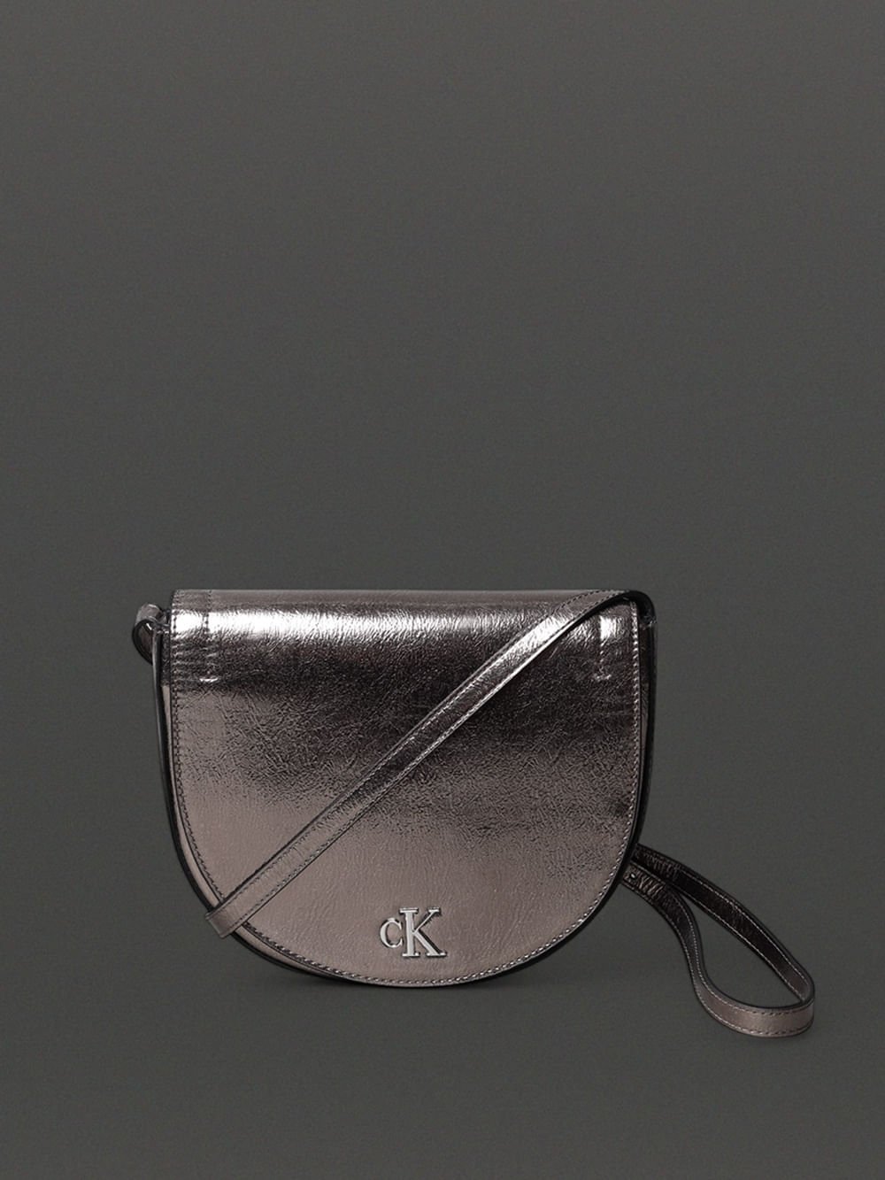 Bolsa Feminina Metálica Logo Central Calvin Klein Jeans - Grafite Grafite 4