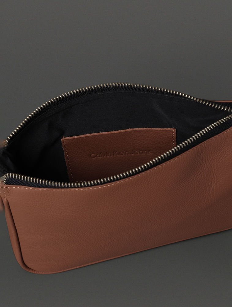 Shoulder Bag Feminina Fivela Calvin Klein Jeans - Havana Havana 3