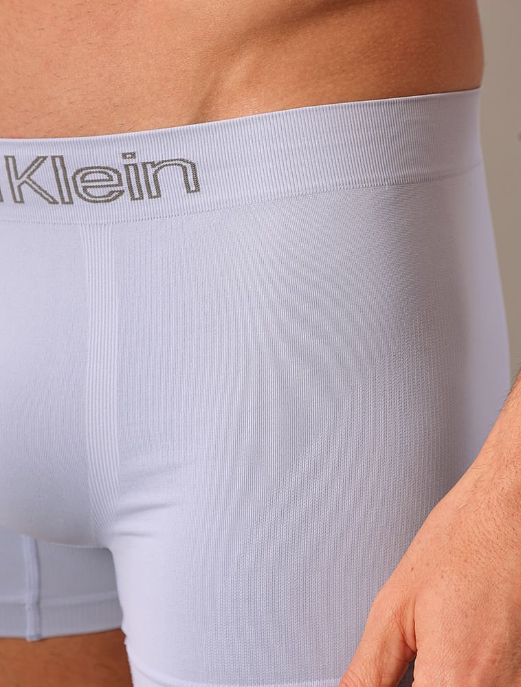 Kit 3 Cuecas Low Rise Trunk Seamless Micro Calvin Klein Underwear - Preto/Branco/Azul Claro Preto/Branco/Azul Claro 3