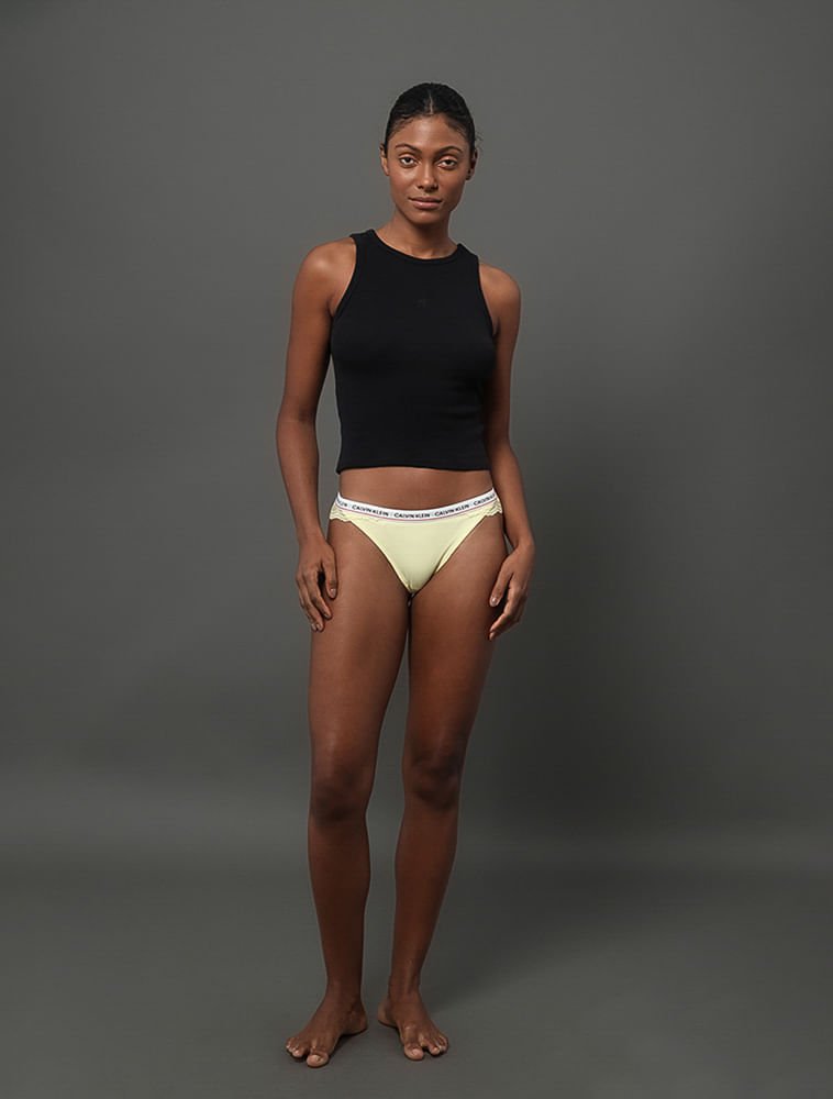 Kit 3 Calcinhas Tanga em Renda Calvin Klein Underwear - Preto/Branco/Amarelo