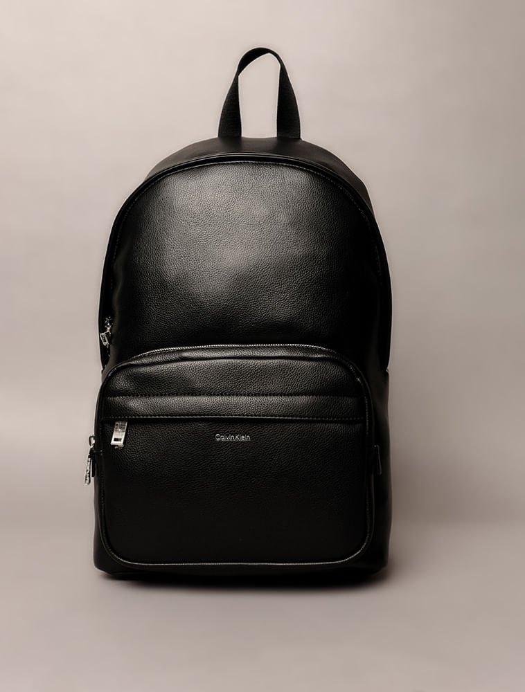 Mochila Calvin Klein Arredondada em Pu - Preto