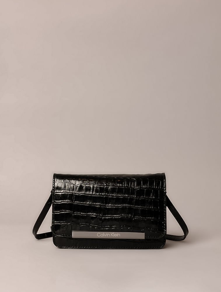 Bolsa Pequena Calvin Klein Feminina Croco Placa Ck - Preto