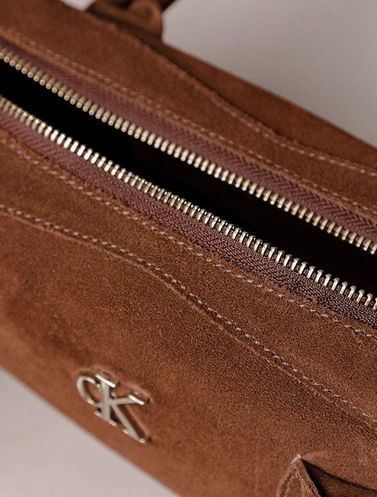 Bolsa Baguete Calvin Klein Jeans Feminino Camurça - Marrom Marrom 3