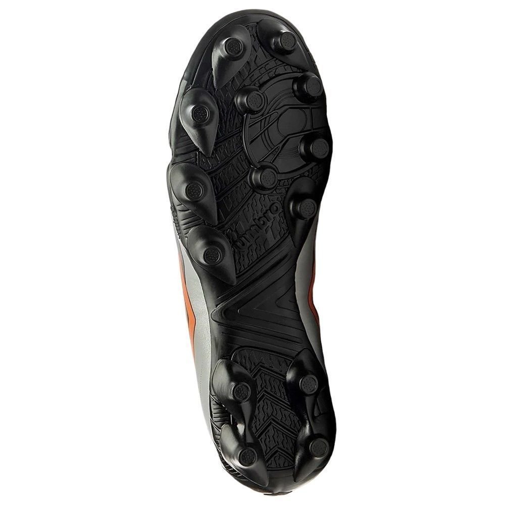 Chuteira Campo Umbro Prisma+ Prata 4