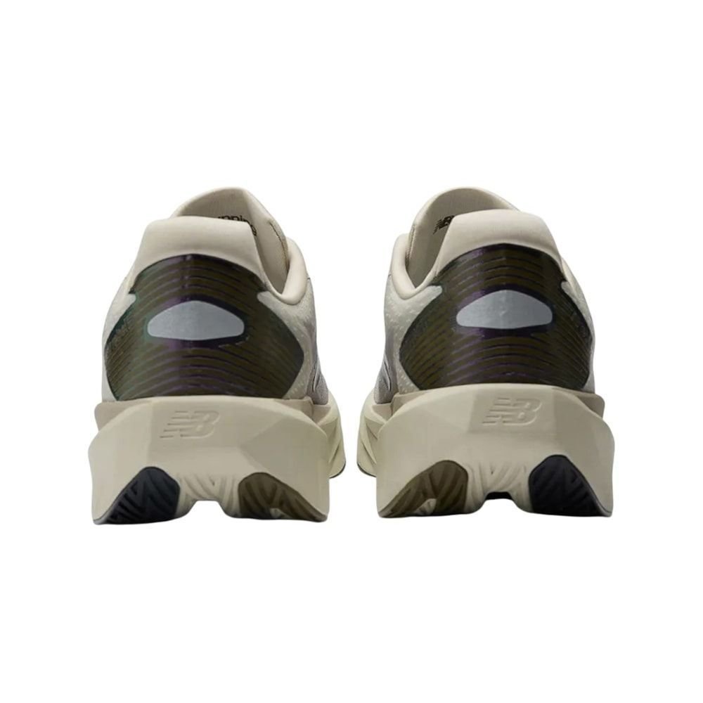 Tênis New Balance Fuelcell Rebel V5 Masculino Bege 4