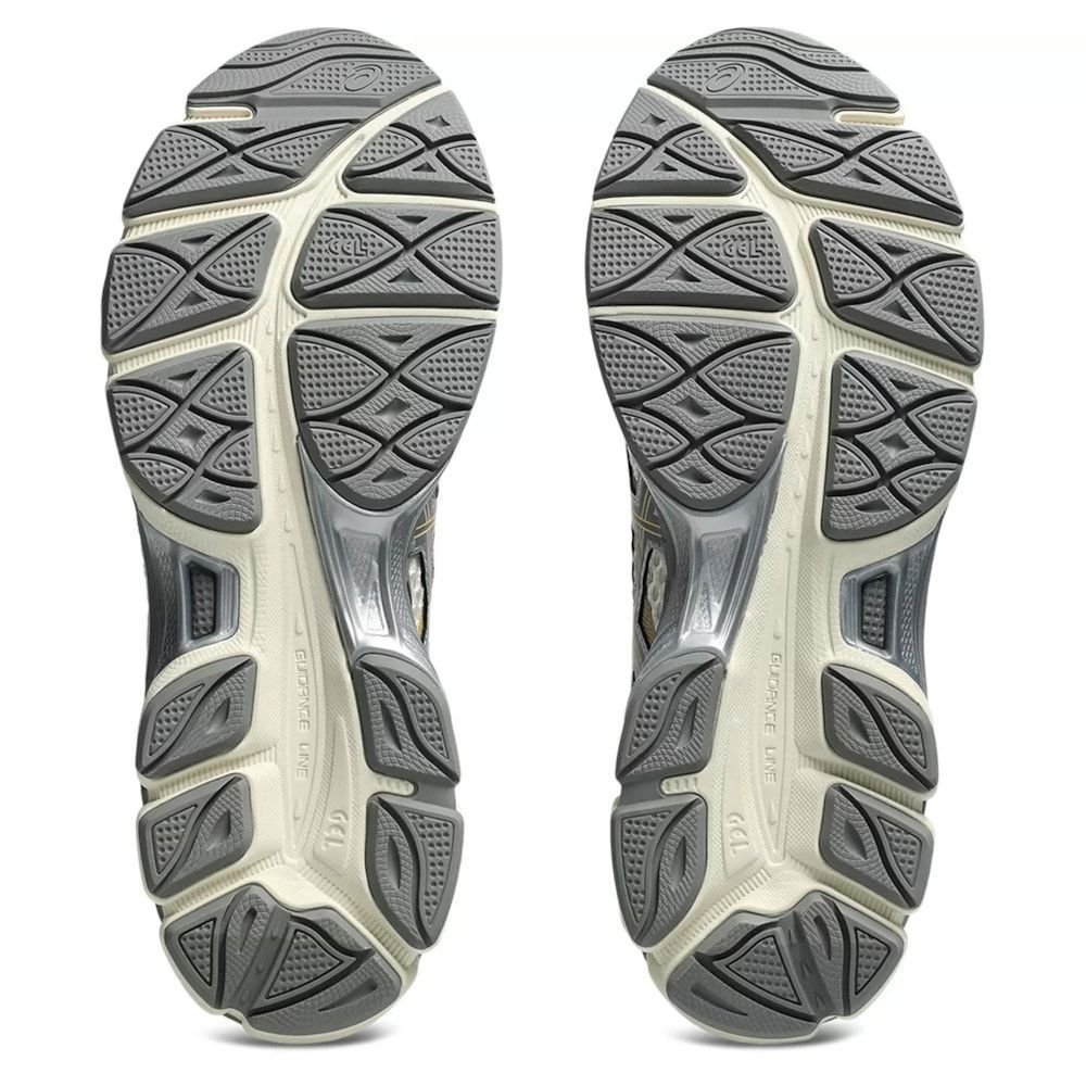 Tênis Asics Gel-Cumulus 16 Unissex Bege 6