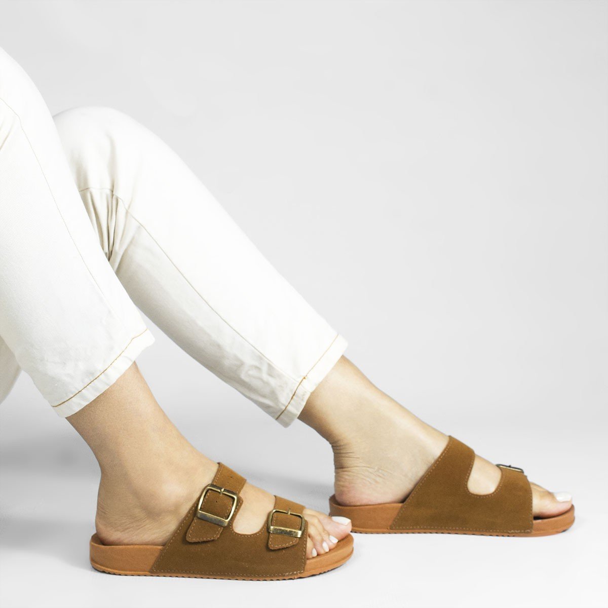 Papete Fivela Bianca Caramelo