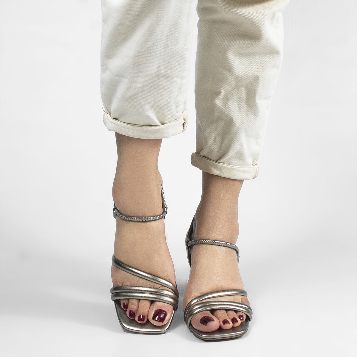 Sandália Salto Sextavado Bloco Margarida Prata Velho Prata 5