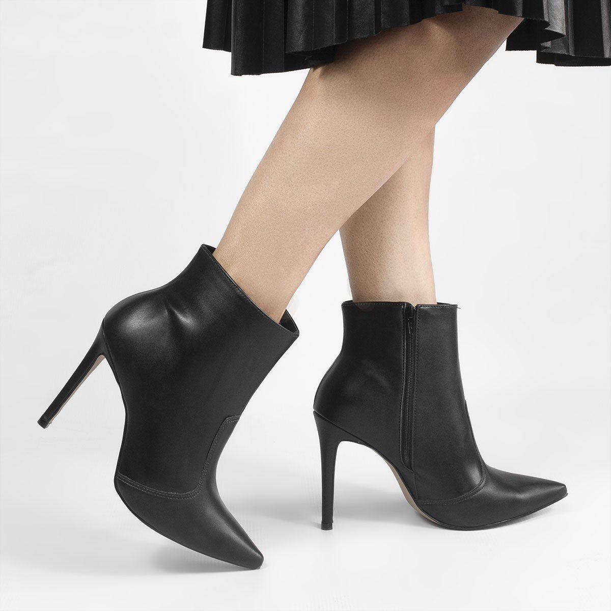 Bota Zatta Salto Alto Bico Fino Natália Preto
