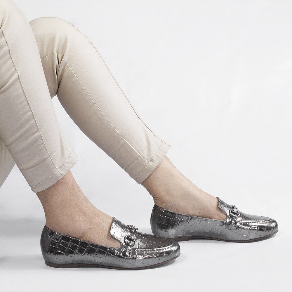 Mocassim Zatta Fivela Evelyn Croco Prata Velho