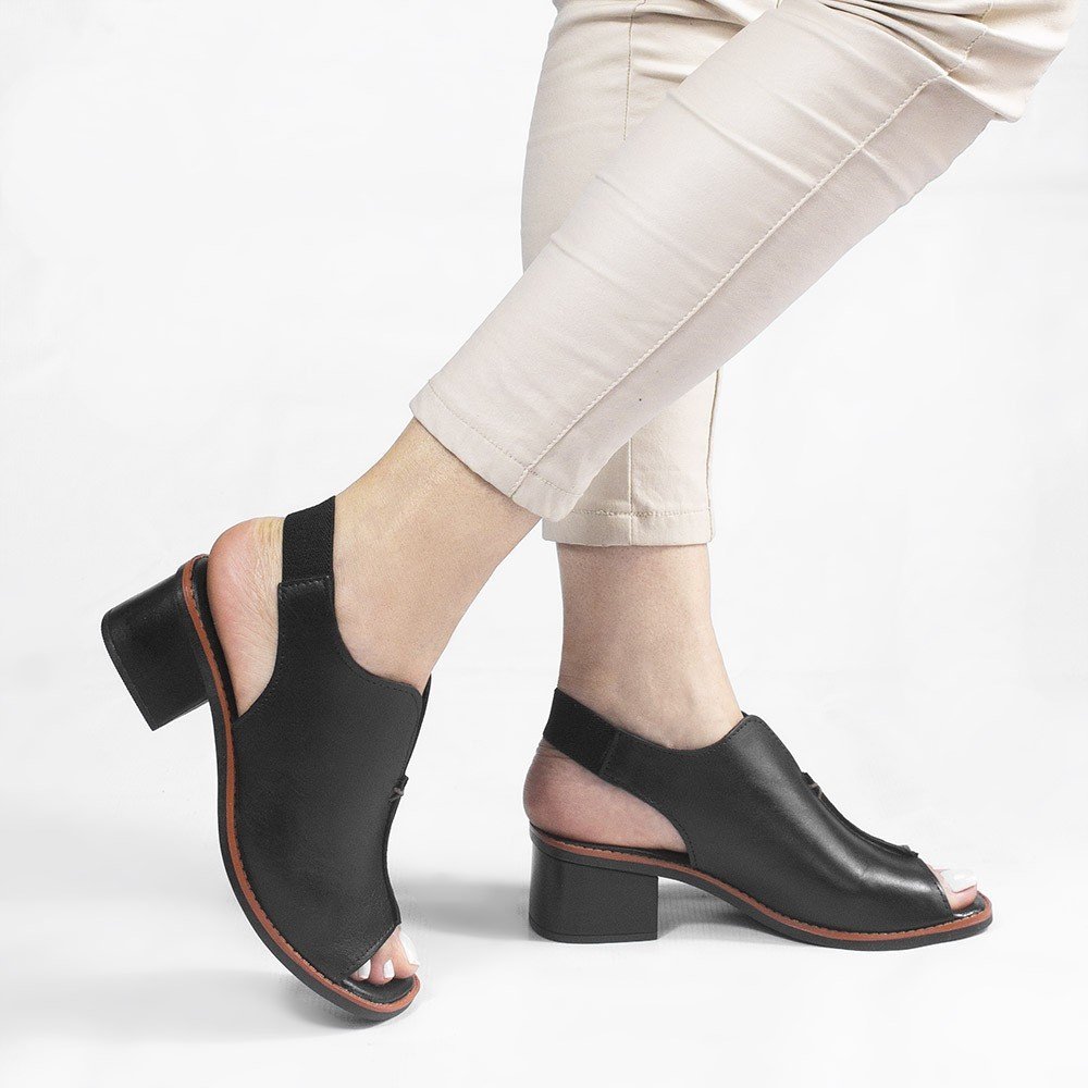 Sandália Zatta Salto Bloco Couro Recorte Ohana Preto Preto 1