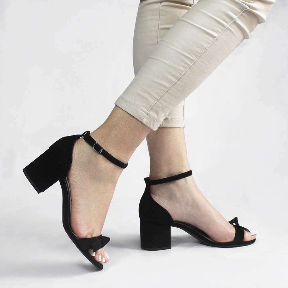 Sandália Salto Bloco Laço Yumi Preto Nobuck Preto 4