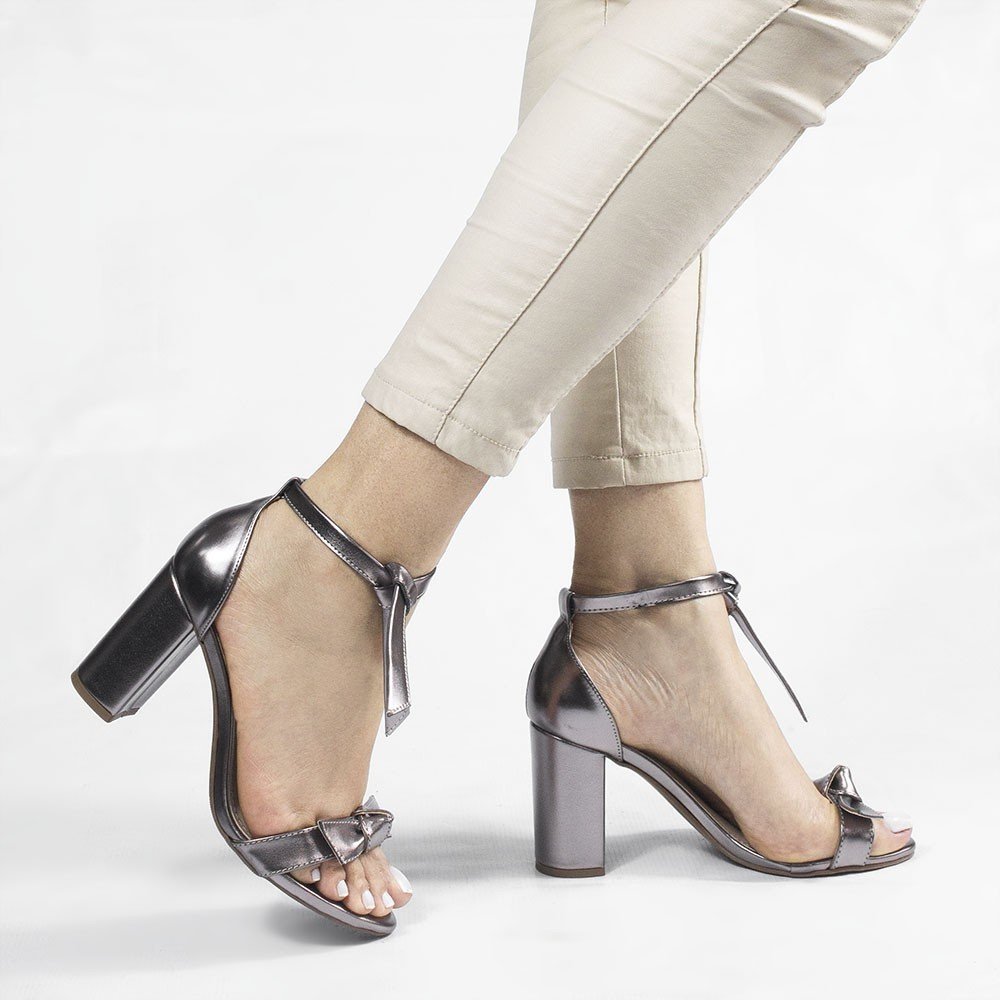 Sandália Zatta Salto Bloco Laço Katy  Chumbo