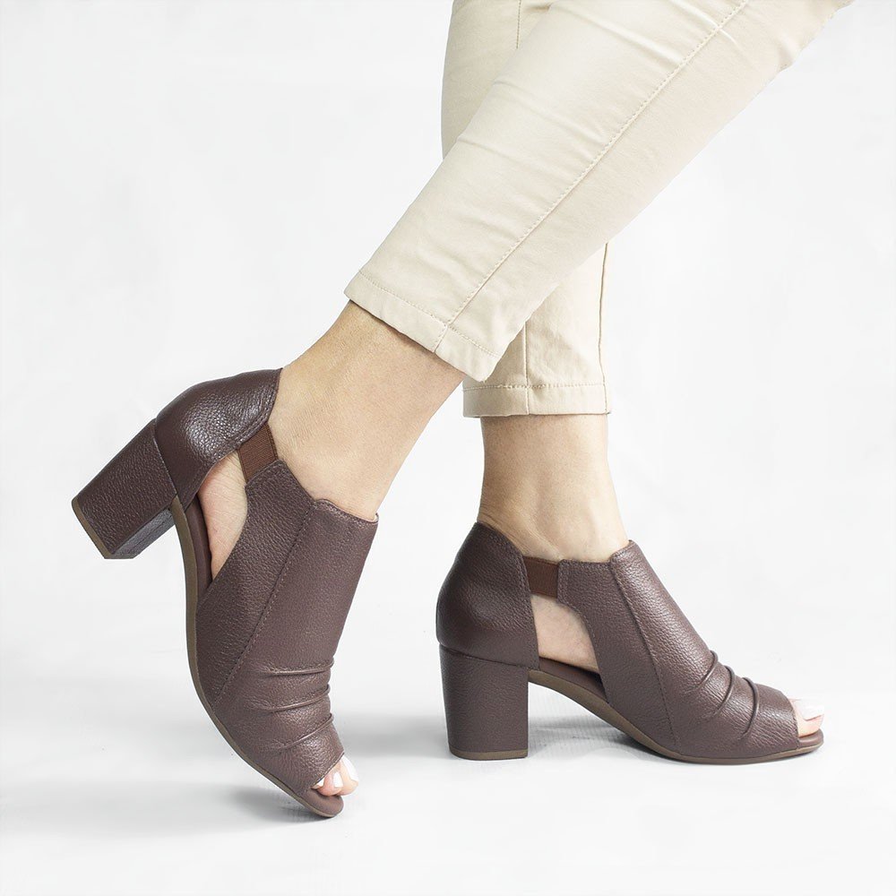 PeepBoot Salto Bloco Couro Pietra Marrom