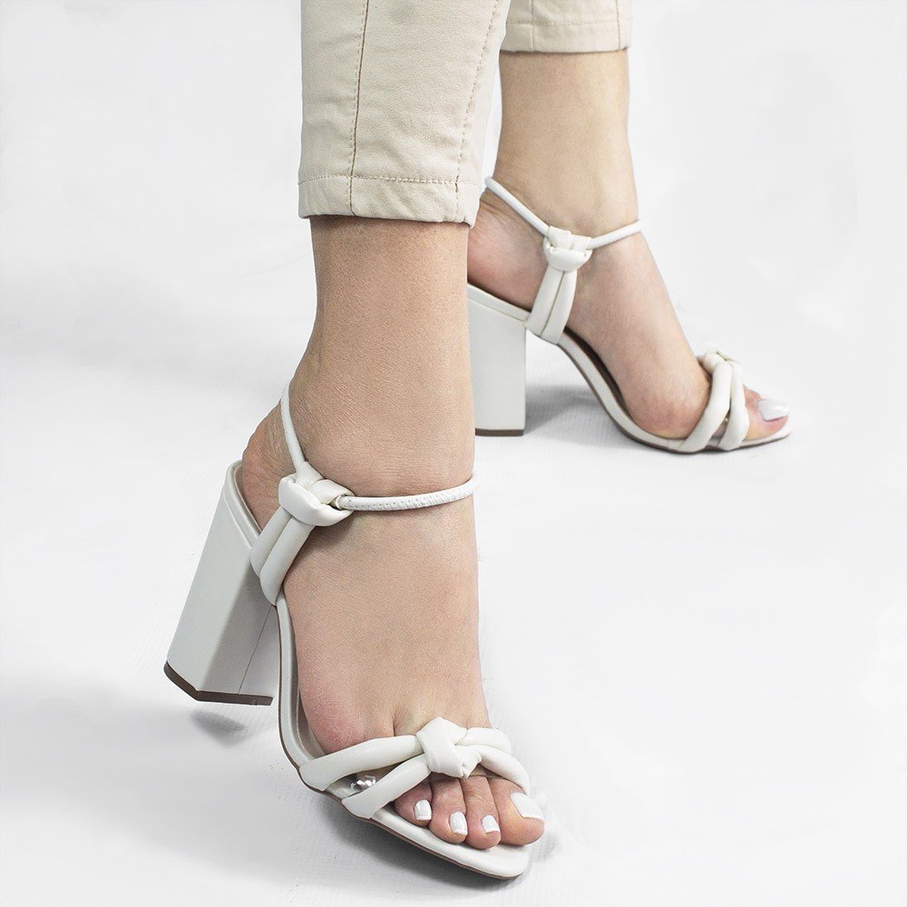 Sandália Zatta Salto Bloco Alto Raissa Off White Prata 4