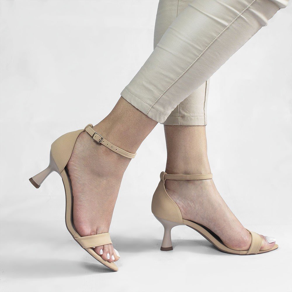 Sandália Zatta Bico Folha Salto Taça Aisha Nude Bege 1