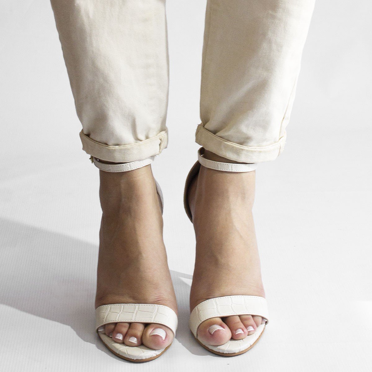 Sandália Zatta Salto Fino Maya Croco Off White Branco 7