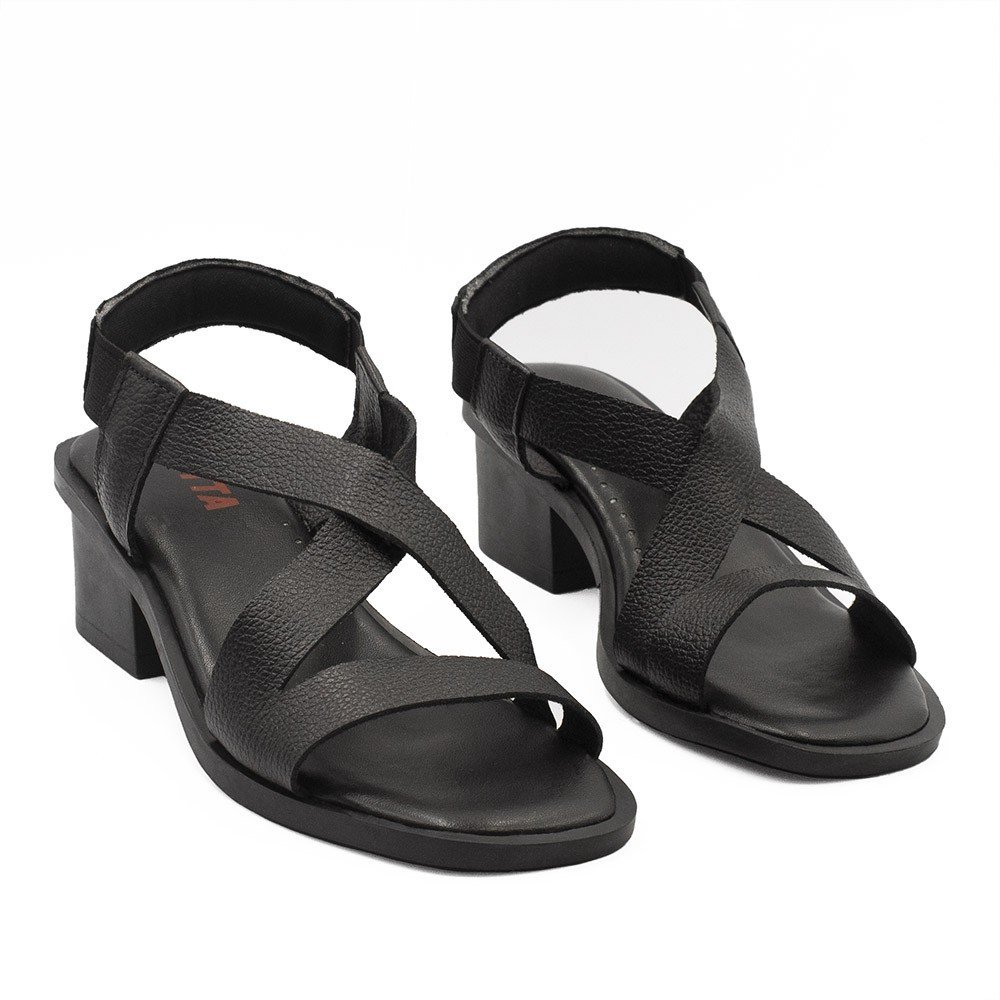 Sandália Zatta Cruzada Couro Eloah Preta Preto 5