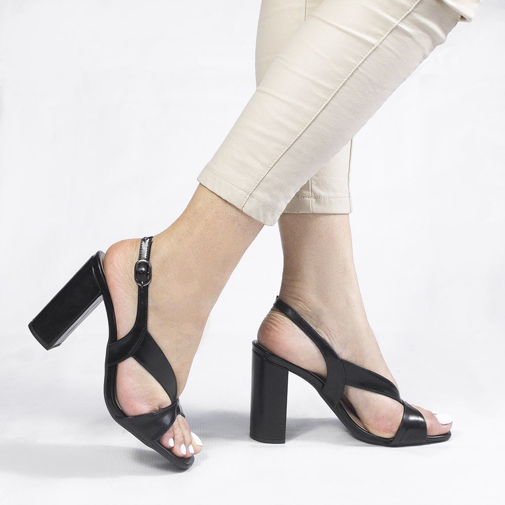 Sandália Zatta Salto Bloco Alta Lara Preta