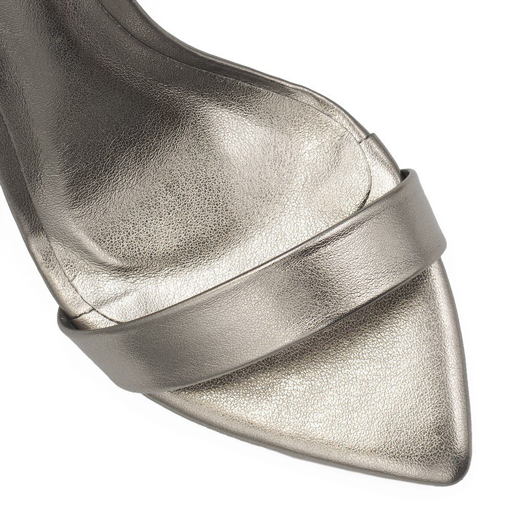 Sandália Zatta Salto Alto BicoFolha Sofia Chumbo Prata 5