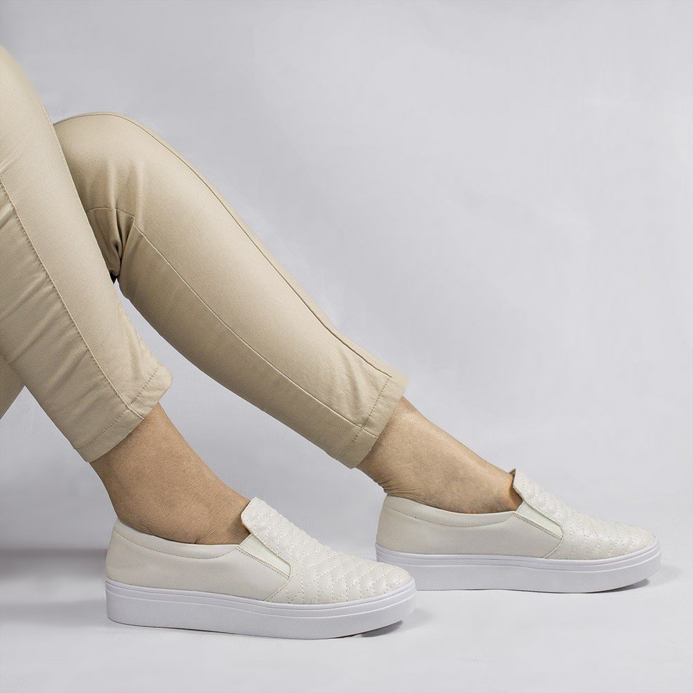 Tênis Slip-on  Zatta  Matelassê  Paula Off White Branco 3