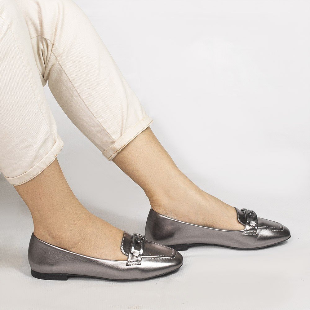 Mocassim Zatta Detalhe de Fivela Sirley Prata Velho Prata 2