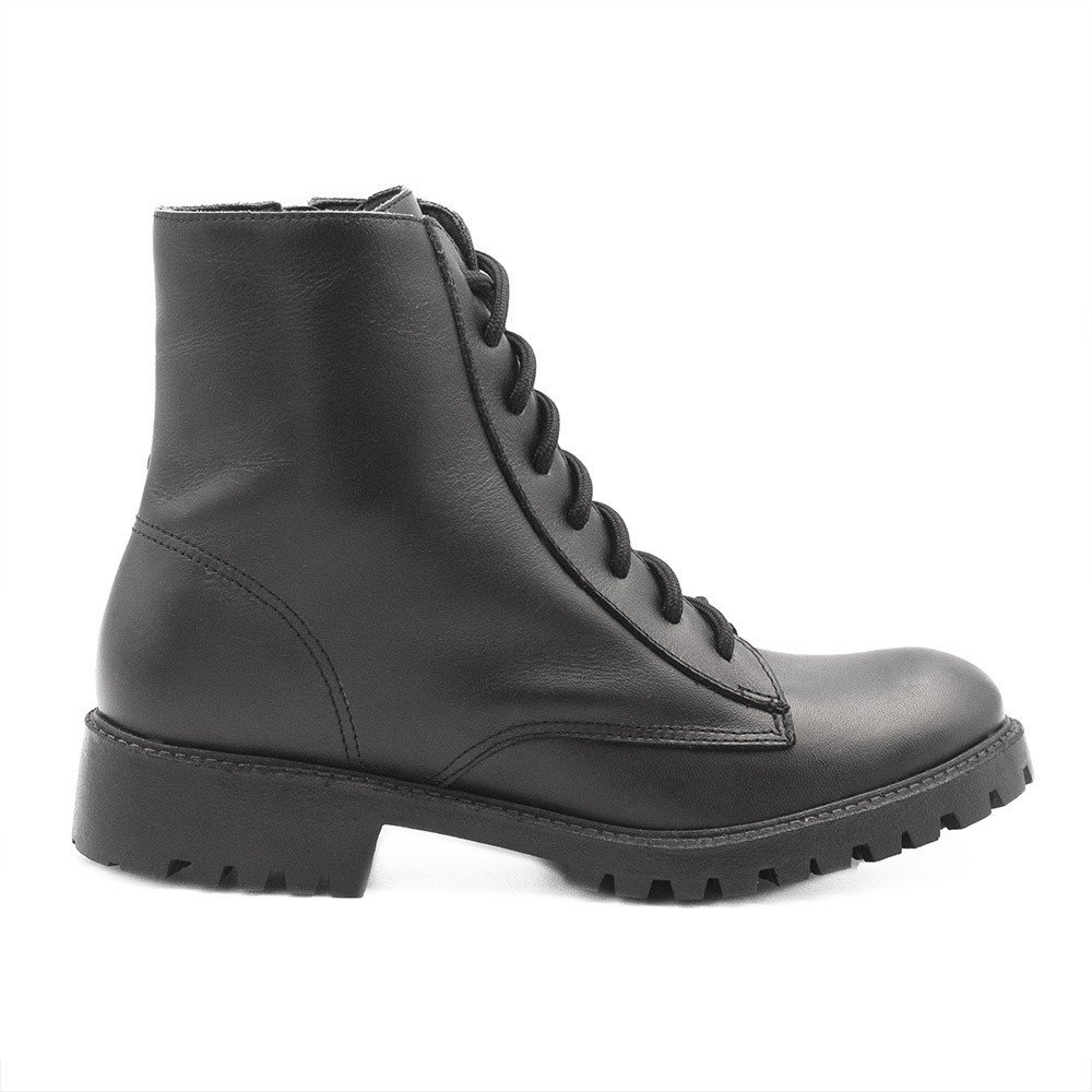 Bota Zatta Coturno em Couro Lina Preta