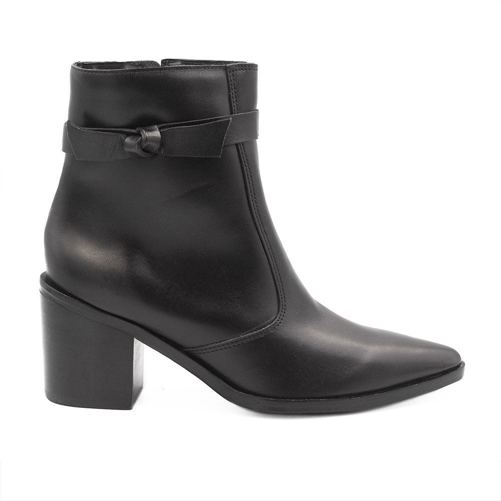 Bota Zatta Cano Médio Laço Couro Gardélia Preto