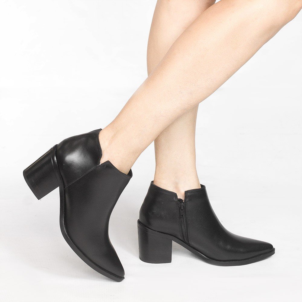 Bota Zatta Bico Fino Cano Curto Gardenia Preta Preto 2