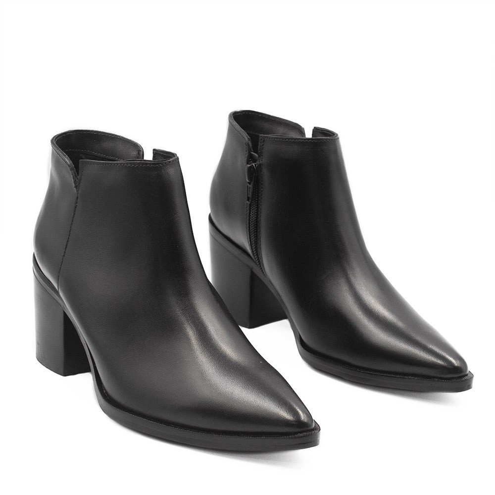 Bota Zatta Bico Fino Cano Curto Gardenia Preta Preto 3