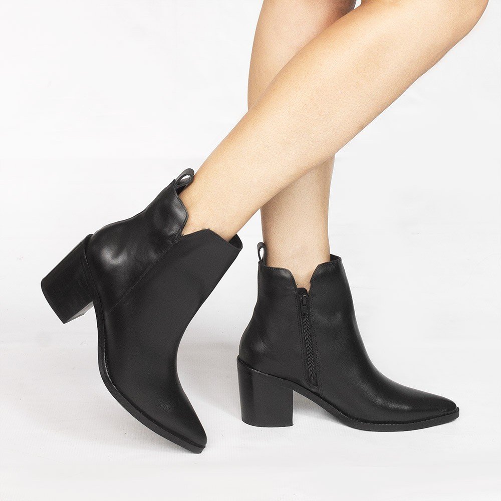 Bota Zatta Cano Médio Bico Fino Georgia Preta Preto 2