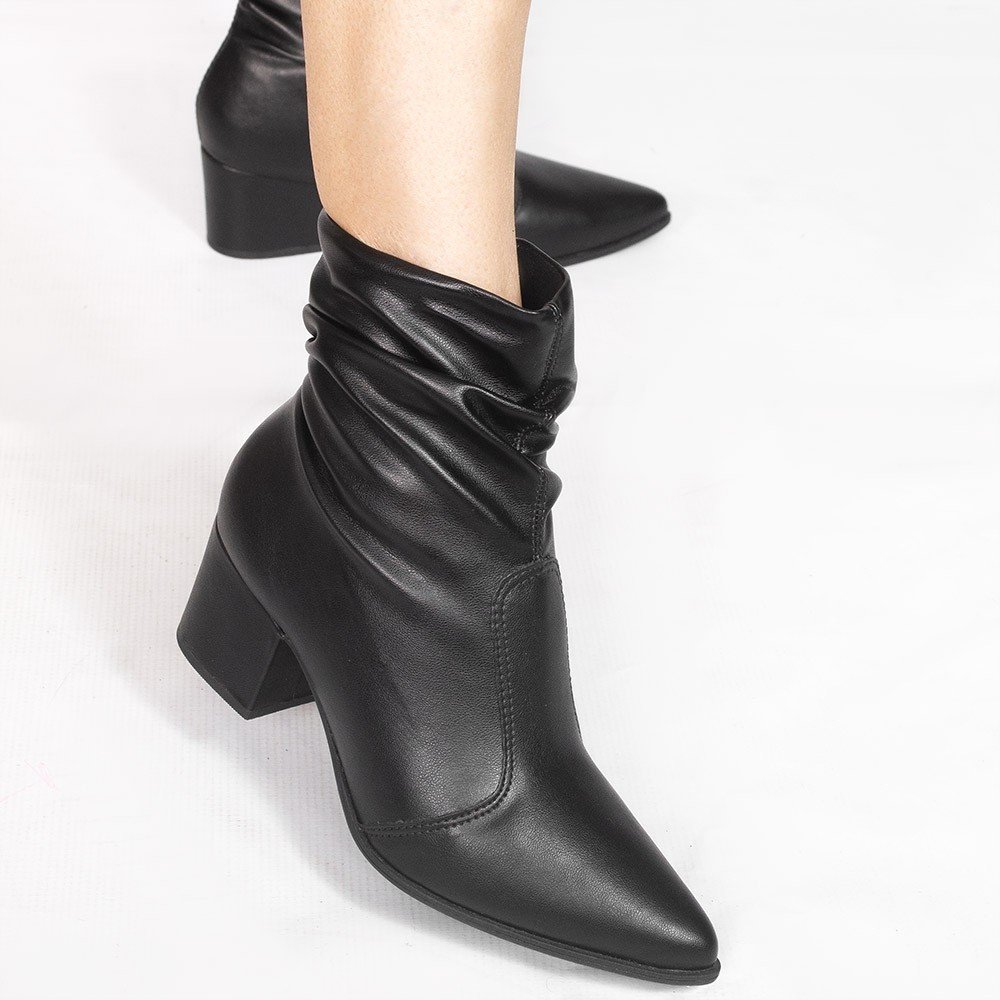 Bota Zatta Drapeada Cano Curto Cora Preta Preto 3