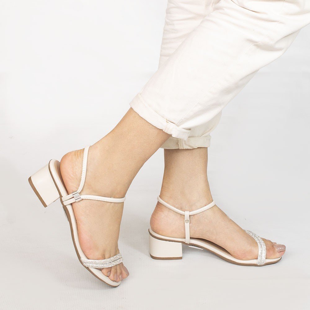 Sandália Zatta Salto Bloco Tiras Strass Sarita Off White Branco 2