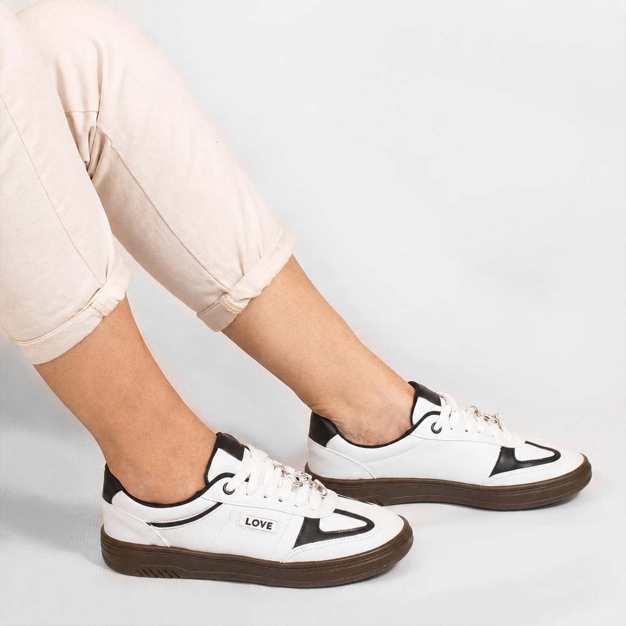 Tênis Zatta Casual Pingente Antonela Preto Preto 2